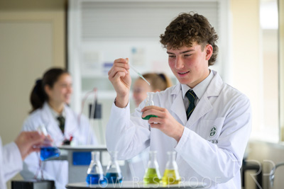 August 2025 / SCIENCE-Seniors_250827-8016