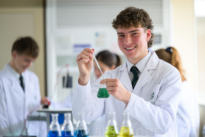 August 2025 / SCIENCE-Seniors_250827-8077