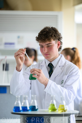 August 2025 / SCIENCE-Seniors_250827-8118