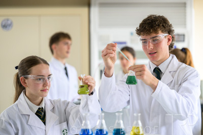 August 2025 / SCIENCE-Seniors_250827-8124