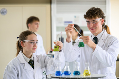 August 2025 / SCIENCE-Seniors_250827-8126