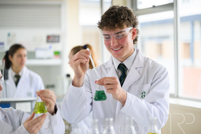 August 2025 / SCIENCE-Seniors_250827-8192