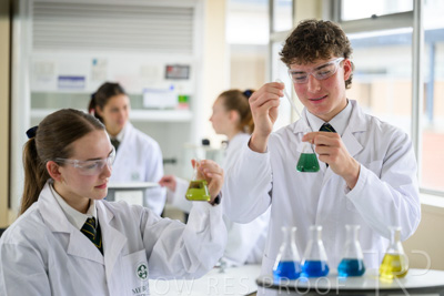 August 2025 / SCIENCE-Seniors_250827-8200