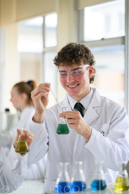 August 2025 / SCIENCE-Seniors_250827-8219