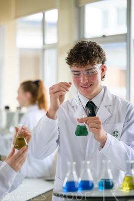 August 2025 / SCIENCE-Seniors_250827-8230