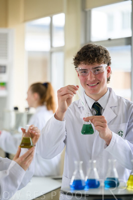 August 2025 / SCIENCE-Seniors_250827-8232