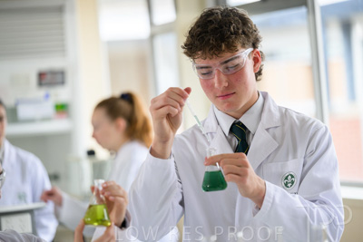 August 2025 / SCIENCE-Seniors_250827-8256