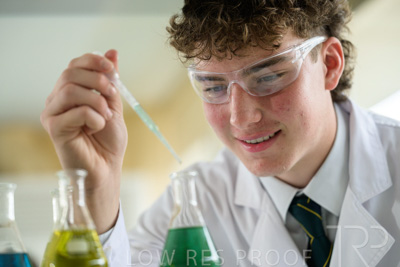 August 2025 / SCIENCE-Seniors_250827-8262