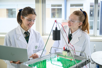 August 2025 / SCIENCE-Seniors_250827-8337