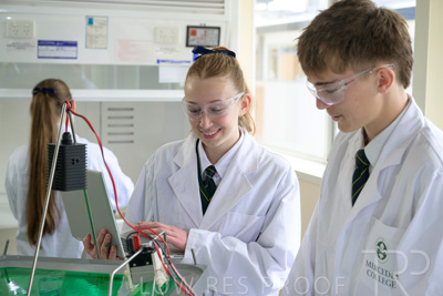 August 2025 / SCIENCE-Seniors_250827-8437