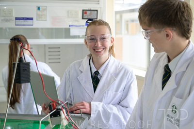 August 2025 / SCIENCE-Seniors_250827-8448