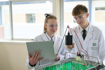 August 2025 / SCIENCE-Seniors_250827-8452