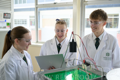 August 2025 / SCIENCE-Seniors_250827-8465