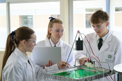 August 2025 / SCIENCE-Seniors_250827-8473