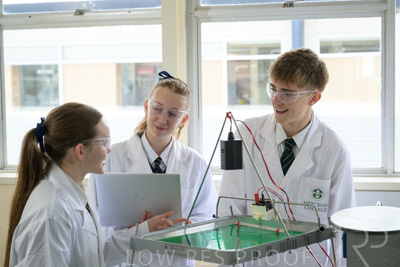 August 2025 / SCIENCE-Seniors_250827-8479