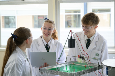 August 2025 / SCIENCE-Seniors_250827-8480