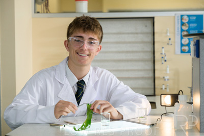 August 2025 / SCIENCE-Seniors_250827-8557