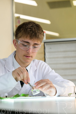 August 2025 / SCIENCE-Seniors_250827-8625