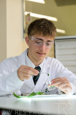 August 2025 / SCIENCE-Seniors_250827-8631