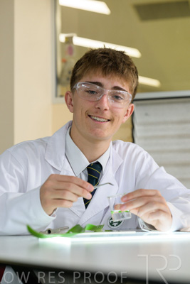 August 2025 / SCIENCE-Seniors_250827-8643