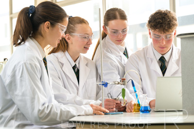 August 2025 / SCIENCE-Seniors_250827-8807