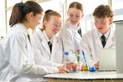 August 2025 / SCIENCE-Seniors_250827-8826