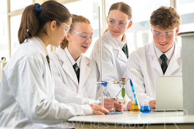 August 2025 / SCIENCE-Seniors_250827-8828