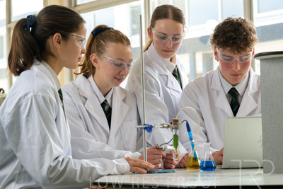 August 2025 / SCIENCE-Seniors_250827-8834