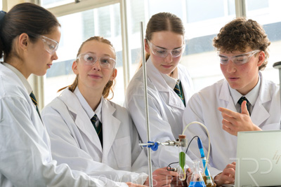 August 2025 / SCIENCE-Seniors_250827-8867