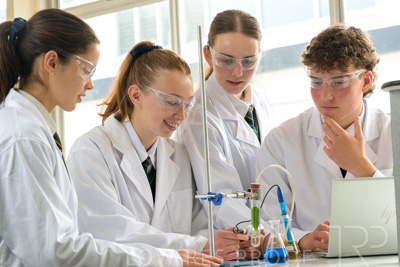 August 2025 / SCIENCE-Seniors_250827-8868