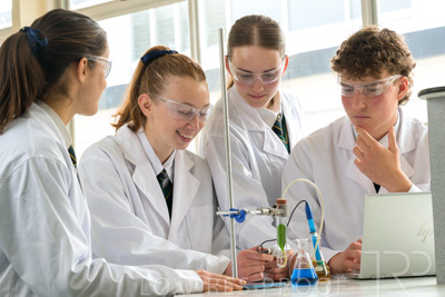 August 2025 / SCIENCE-Seniors_250827-8870