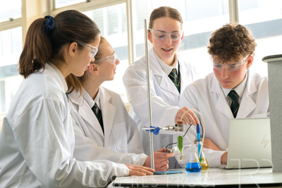 August 2025 / SCIENCE-Seniors_250827-8893