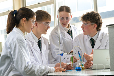 August 2025 / SCIENCE-Seniors_250827-8912