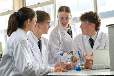 August 2025 / SCIENCE-Seniors_250827-8913