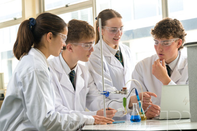 August 2025 / SCIENCE-Seniors_250827-8920