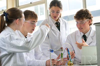 August 2025 / SCIENCE-Seniors_250827-8974