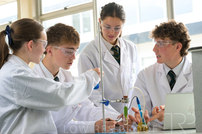 August 2025 / SCIENCE-Seniors_250827-8976