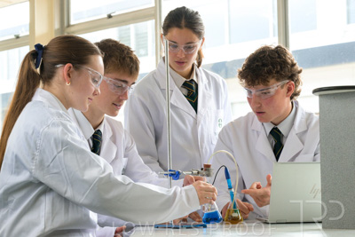 August 2025 / SCIENCE-Seniors_250827-8984