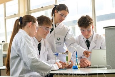 August 2025 / SCIENCE-Seniors_250827-8994