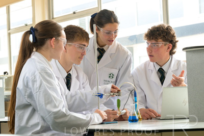 August 2025 / SCIENCE-Seniors_250827-8997