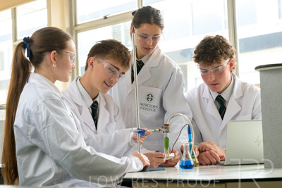 August 2025 / SCIENCE-Seniors_250827-9001