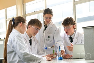 August 2025 / SCIENCE-Seniors_250827-9002