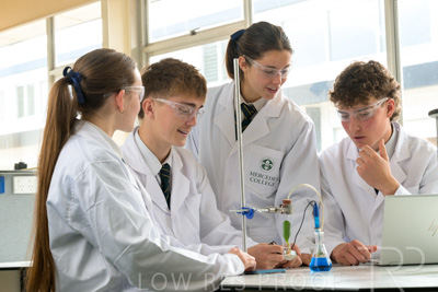 August 2025 / SCIENCE-Seniors_250827-9009