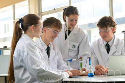 August 2025 / SCIENCE-Seniors_250827-9010