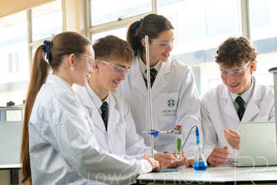 August 2025 / SCIENCE-Seniors_250827-9011