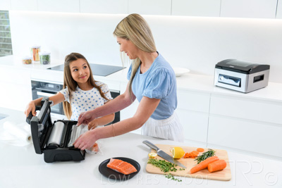 November 2021 / PROLINE_242_211112