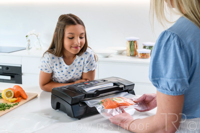 November 2021 / PROLINE_279_211112