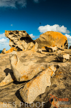 October 2006 / KI_REMARKABLE_ROCKS_017_061014