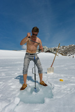 MELCHSEE_ICE_FISHING_100_170329