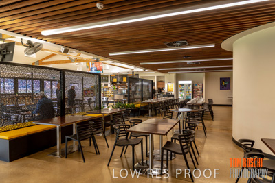 August 2018 / CAFE_180828_TRP7927